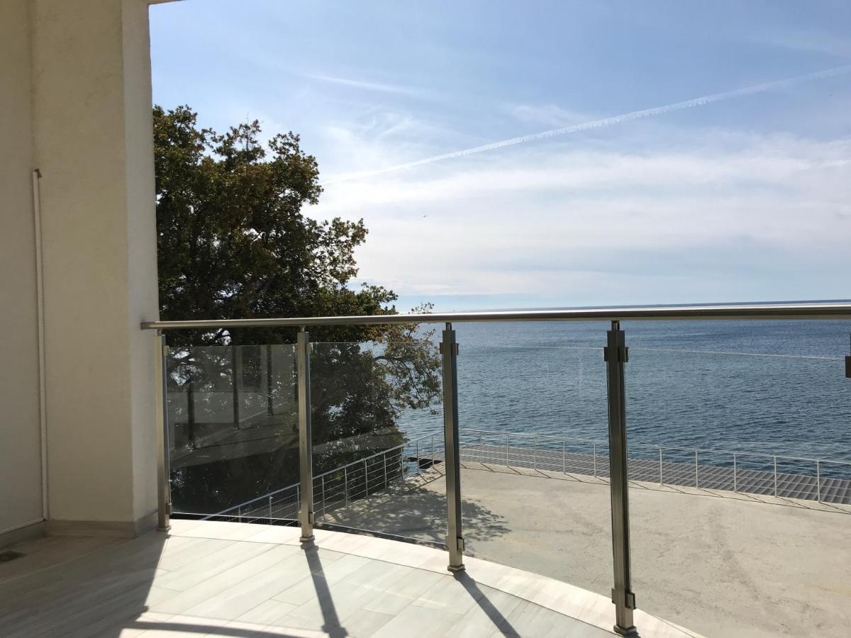 Apartamento First Line Of The Sea 1 Dobra Voda Exterior foto