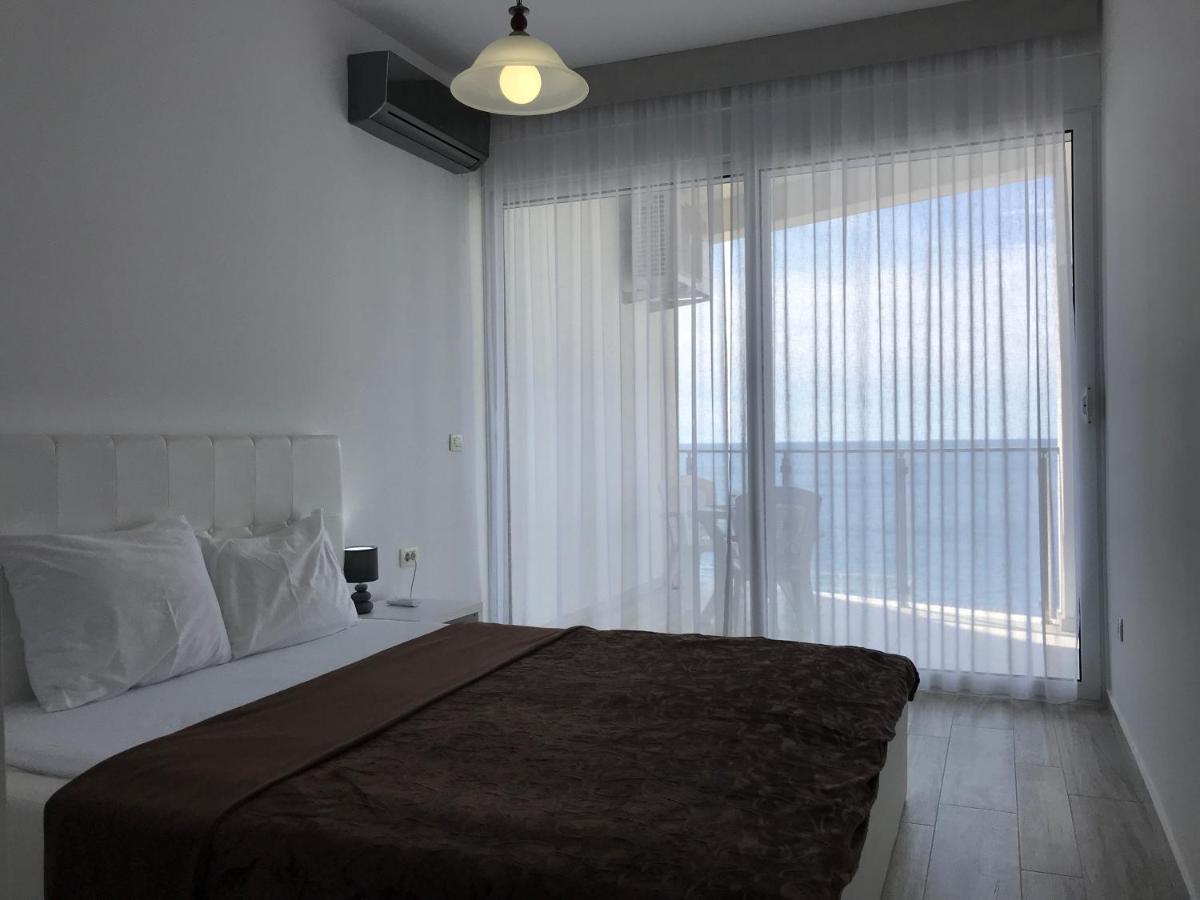 Apartamento First Line Of The Sea 1 Dobra Voda Exterior foto